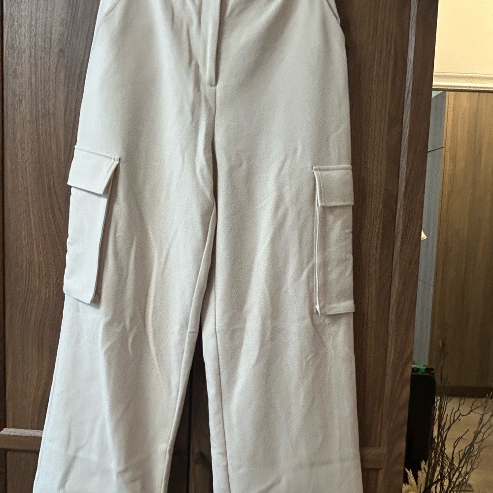 Women's Cream Cargo Dress Pants. Oak and Fort.